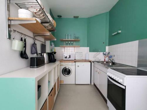 Agr�able Petit G�te Avec Piscine