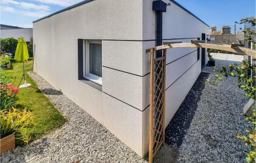 Amazing Home In Santec With Wifi And 3 Bedrooms