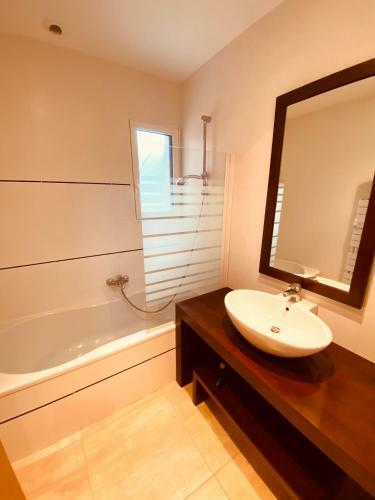 Callot Villa Des �les