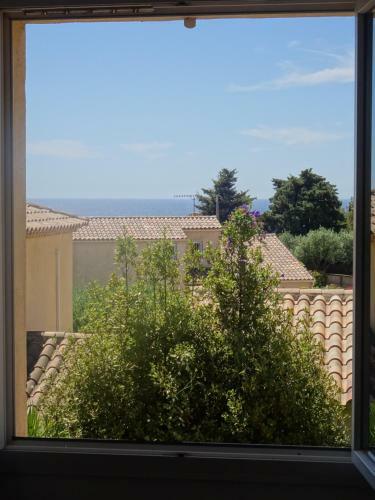 Les Genets D'or - Le Clos Saint Michel