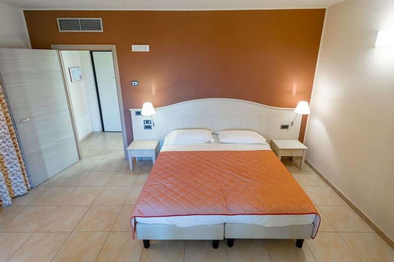 Hotel Ariotto Village
