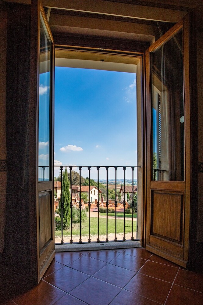 Hotel Ariotto Village