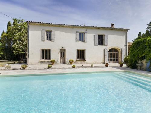 Maison Tarascon, 6 Pi�ces, 8 Personnes - Fr-1-599-56