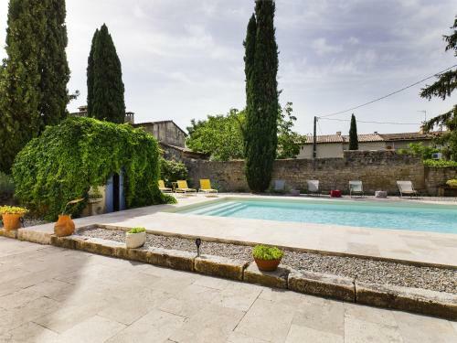 Maison Tarascon, 6 Pi�ces, 8 Personnes - Fr-1-599-56