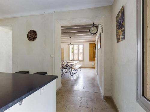Maison Tarascon, 6 Pi�ces, 8 Personnes - Fr-1-599-56