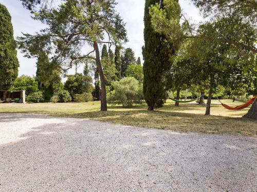 Maison Tarascon, 6 Pi�ces, 8 Personnes - Fr-1-599-56