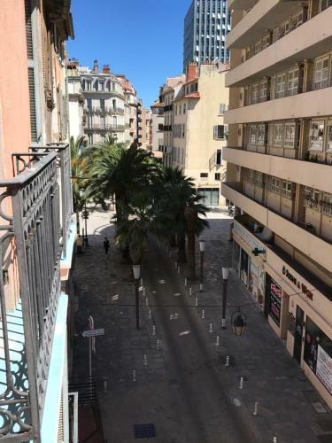 Apartamento 2 Pi�ces Hyper Centre �quip� Et Confortable Toulon