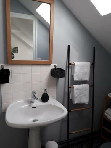 Apartamento Beau Studio Avec Jardin Proche Gare /centre Ville