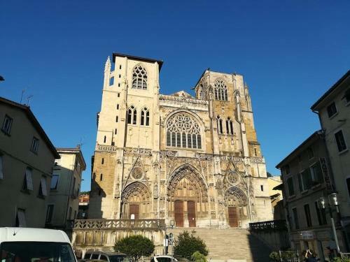Apartamento Vienne: Appartement Au C?ur Du Centre Historique