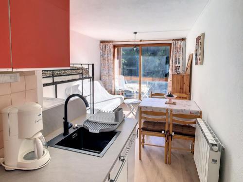 Apartamento Studio Le Corbier, 1 Pi�ce, 4 Personnes - Fr-1-267-207