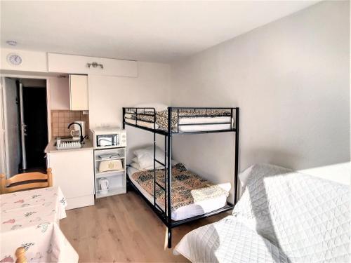 Apartamento Studio Le Corbier, 1 Pi�ce, 4 Personnes - Fr-1-267-207