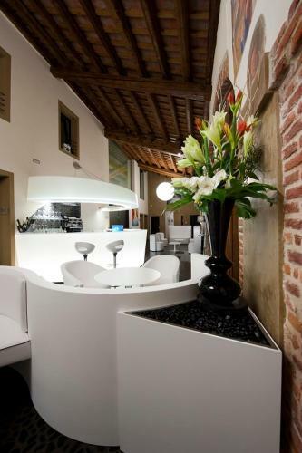 Villa Solaris Hotel & Residence