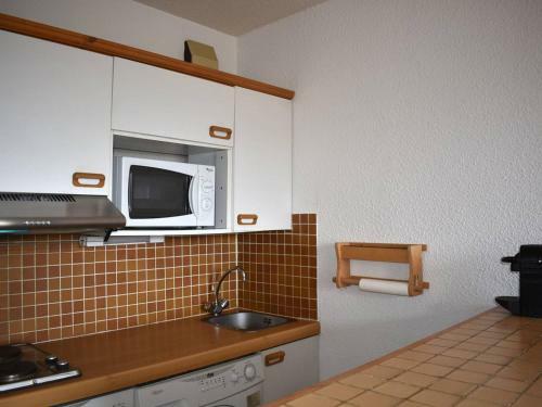 Apartamento Studio Font-romeu-odeillo-via, 1 Pi�ce, 2 Personnes - Fr-1-580-65