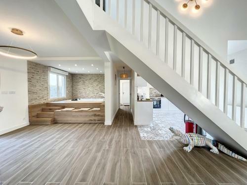 Apartamento La Maison Du Val / Jacuzzi - Billard - Jardin - Standing - Wifi - Parking