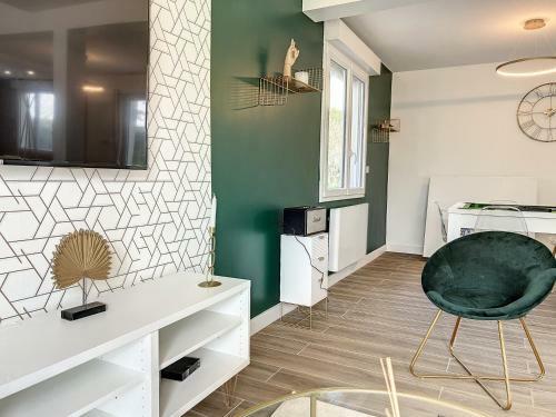 Apartamento La Maison Du Val / Jacuzzi - Billard - Jardin - Standing - Wifi - Parking