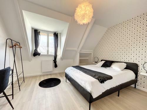 Apartamento La Maison Du Val / Jacuzzi - Billard - Jardin - Standing - Wifi - Parking