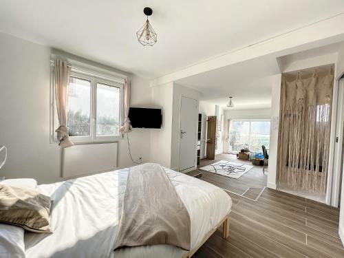 Apartamento La Maison Du Val / Jacuzzi - Billard - Jardin - Standing - Wifi - Parking