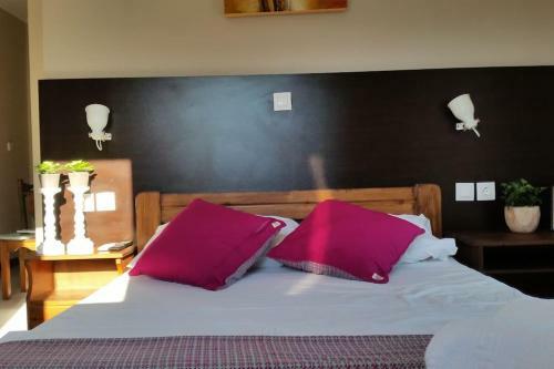 Hotel Nefeli Studios Nydri Main Road