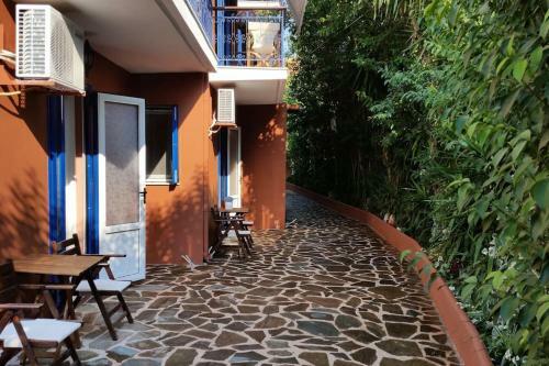 Hotel Nefeli Studios Nydri Main Road