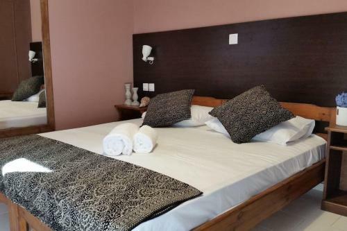 Hotel Nefeli Studios Nydri Main Road