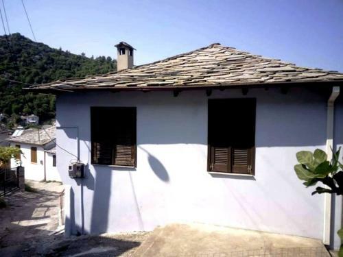 Meni's Traditional Home