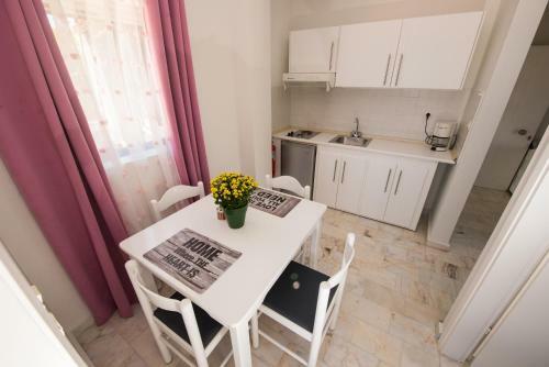 Ifigenia's Apartments
