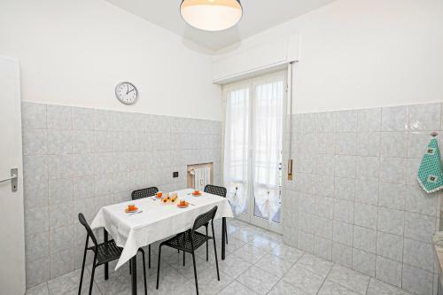 Homes In Genoa - Europa Apartment