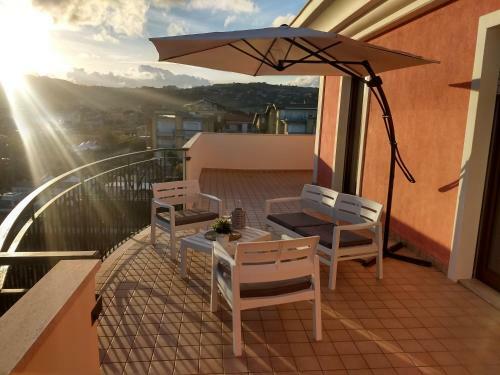 Apartamento Seafront And Mountain View Penthouse