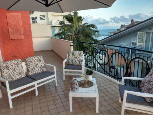 Apartamento Seafront And Mountain View Penthouse