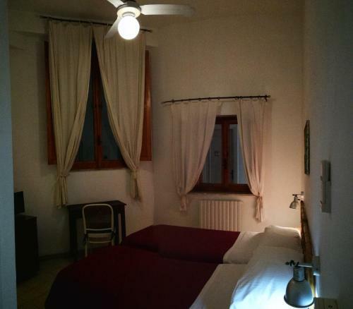 Hostal Visitponza - Le Stanze Sulla Spiaggia