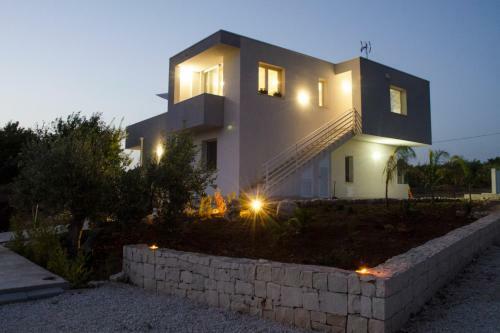 Lura Your Experience In Sicily