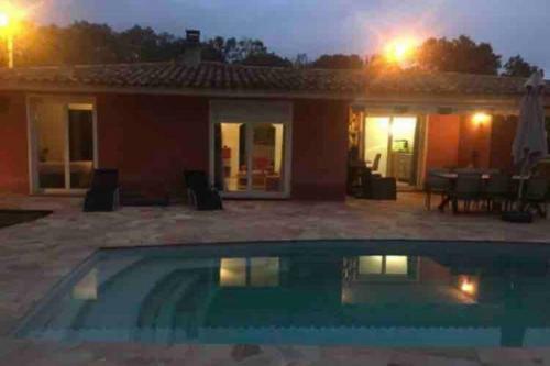 Villa � Porto-vecchio Avec Piscine Priv�e