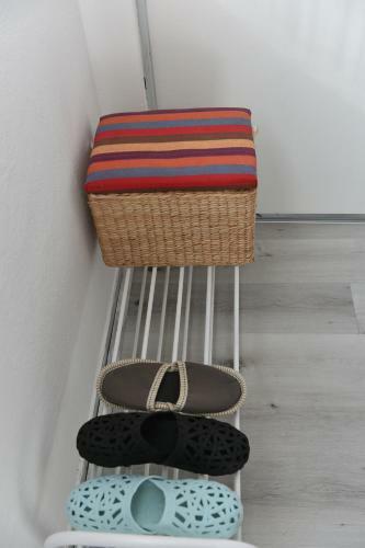 Hostal Vila Kosca - 2 Apartments For Rent