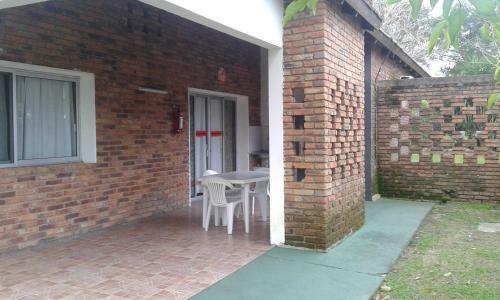 Brisas Del Rio Apart Hotel