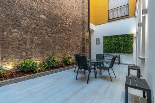 Apartamento Dimora Santo Stefano: Ampia, Con Giardino Privato