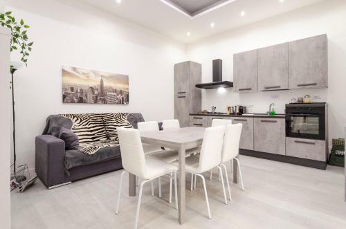 Apartamento Dimora Santo Stefano: Ampia, Con Giardino Privato