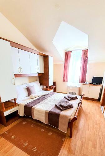 Bed & Breakfast Villa Pal?i?