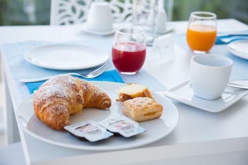 Hostal Miramare Castellabate Resort