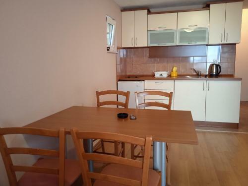 Apartments Milica