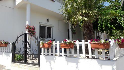 Hostal Guest House Rejjan