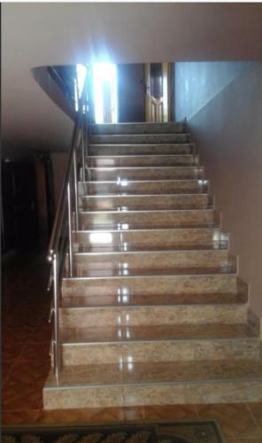 Hostal Guest House ( Guramishvili 19 )