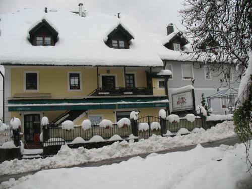 Apartmaji Oberstar Bovec