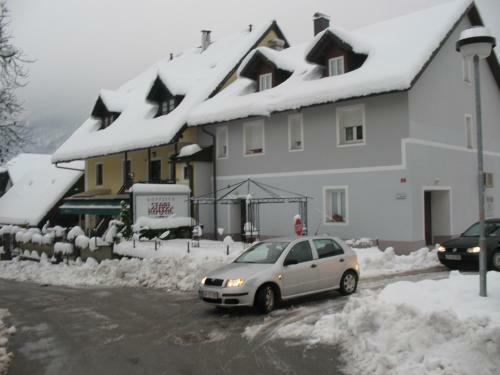 Apartmaji Oberstar Bovec