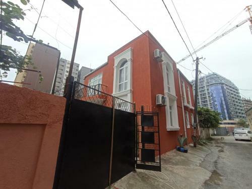 Hostal Ketis Guest House