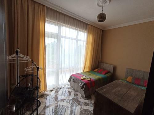 Hostal Ketis Guest House