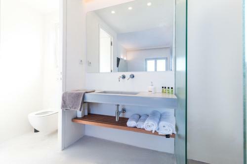 Wabi Luxury Suites & Maisonettes Ios