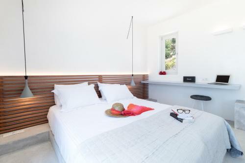 Wabi Luxury Suites & Maisonettes Ios