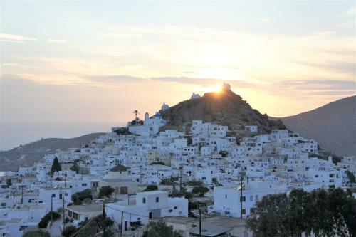 Wabi Luxury Suites & Maisonettes Ios
