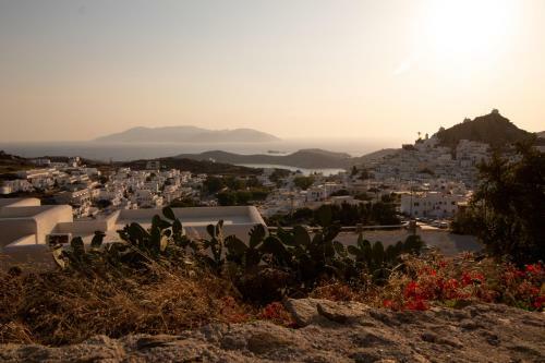 Wabi Luxury Suites & Maisonettes Ios