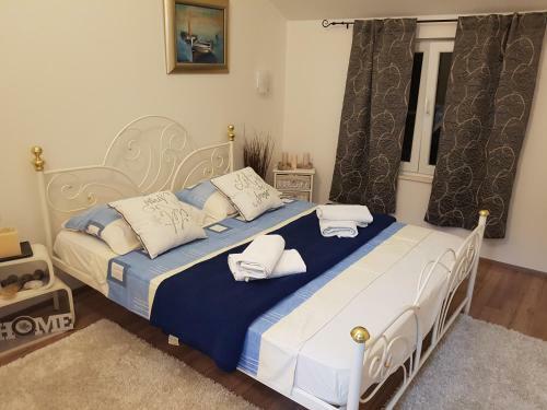 Luxury Apartment Du?e With Private Pool